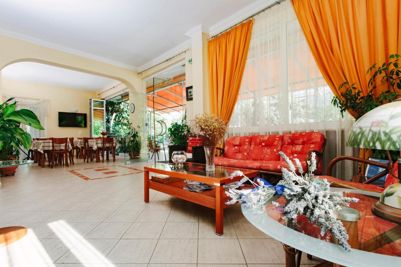 Hotel Loula Rooms And Apartments Kamena Vourla Ngoại thất bức ảnh