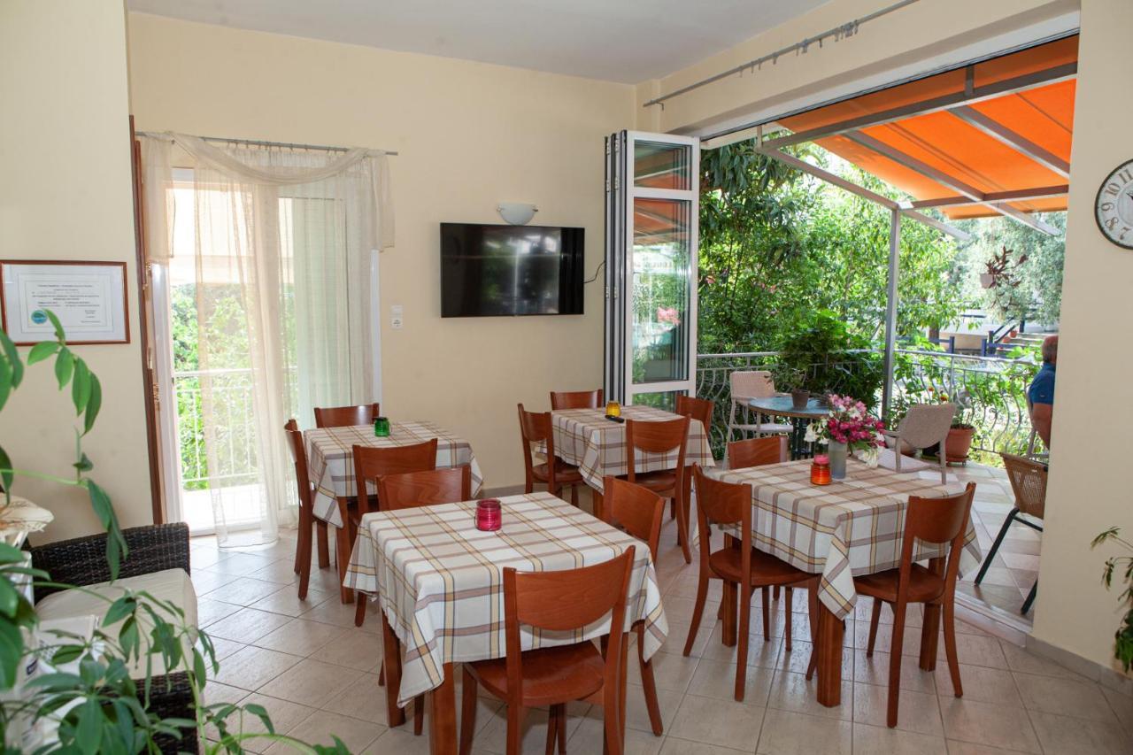 Hotel Loula Rooms And Apartments Kamena Vourla Ngoại thất bức ảnh